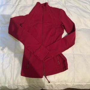 DONT PURCHASE UNLESS WE SPOKE LULULEMON DEFINE JACKET